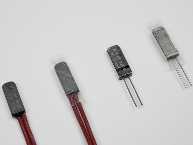 知道产品名称或者产品型号吗？